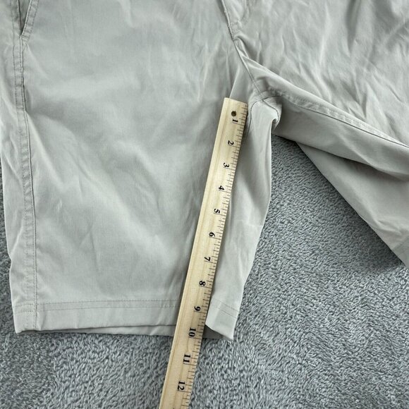 Eddie Bauer Mens Beige Flat-Front Shorts Size 32 Nylon/Spandex 5772 - Picture 7 of 10